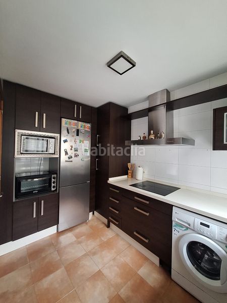 Foto 55c6ad8b-ef2d-46f4-9266-4d35fe709e6d. Casa adossada amb aparcament a Écija