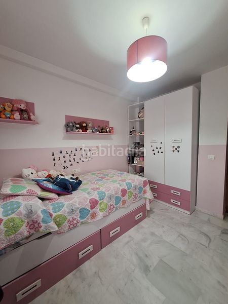 Foto 9a9a07e0-3b1e-4e94-ba28-7de00d10aed7. Casa adossada amb aparcament a Écija