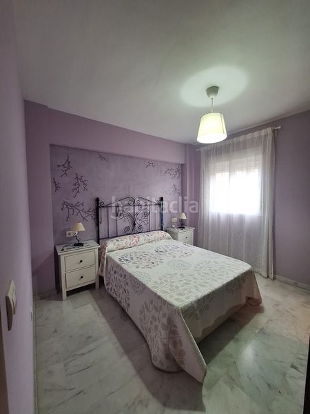 Foto cd94fb32-d7b9-4411-9ec4-0a4f3df199da. Casa adossada amb aparcament a Écija