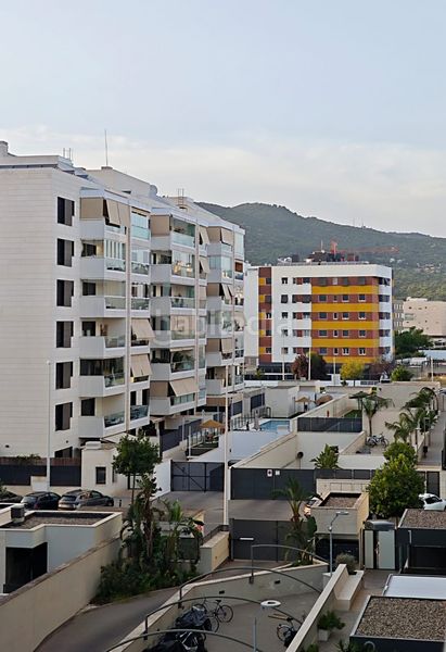 Foto d0fbe66b-c57f-44f6-b0e6-93b42d836b2c. Pis a calle carril de los toros 4 a Poniente-Norte - Miralbaida - Parque Azahara Córdoba