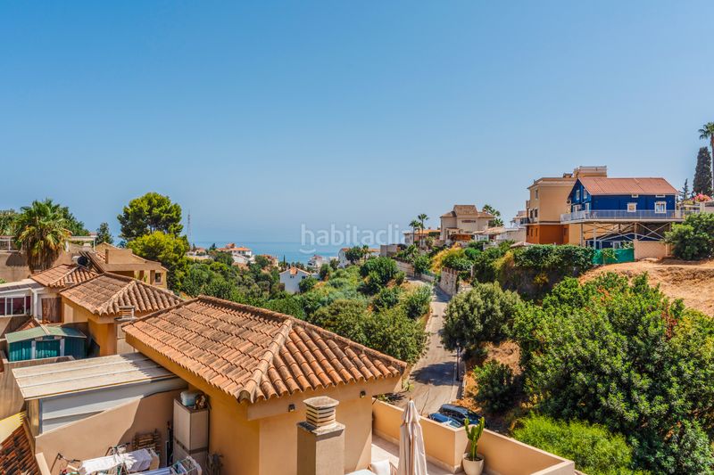 Foto f44b2264-1ff5-443d-b9ff-1208de9d34dd. Semi detached house with fireplace parking pool in Fuengirola