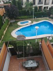 Casa aparellada  Calle licio. Venta casa mirabueno
