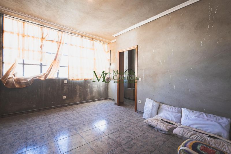 Foto c7c8e6b3-daa6-47c4-b06f-82951b2a6c47. Édifice dans Calamonte