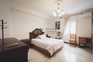 Edificio en Virgen 3. La zarzaedificio