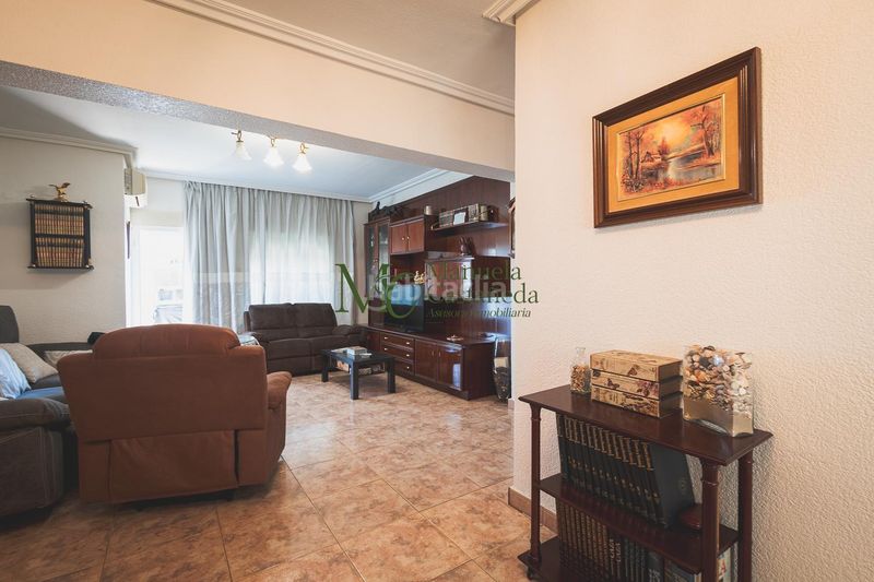 Foto e3307e8a-d69a-4449-9871-613366995ffc. Pis amb aparcament a Sur Mérida