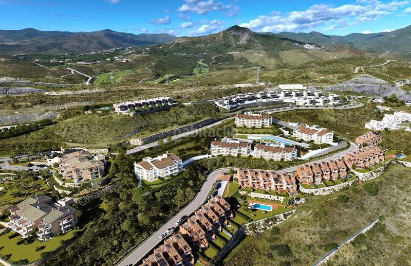 Foto 4236d667-be9f-4262-bc3a-48277527d57a. Ático  a la venta en benahavis en El Paraíso Benahavís