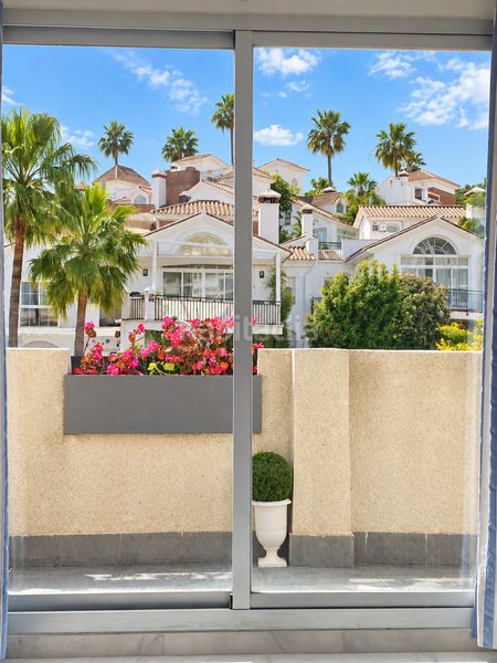 Foto e56ce779-6628-4410-a206-61cb877da252. Pis amb calefacció aparcament a Riviera del Sol Mijas
