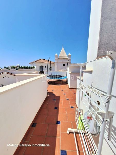 Foto c211ad2a-b1af-41de-b9b2-e9e975275d4b. Casa adossada amb calefacció aparcament piscina a Mijas