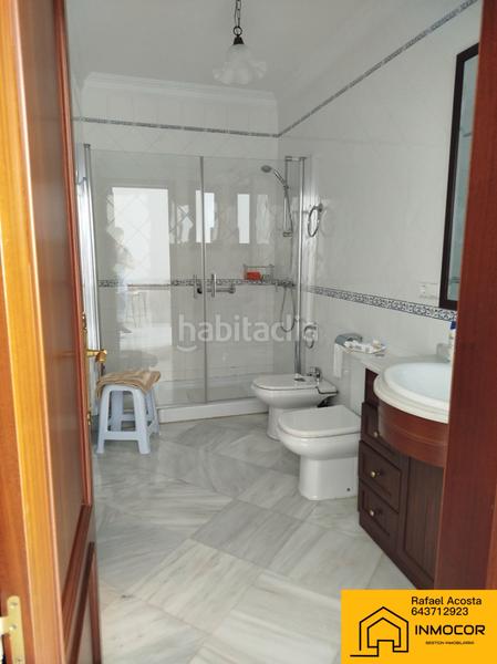 Foto a2428517-9a40-4a0b-9385-19817c7f421c. Casa adossada a calle beata 37 a Rubio (El)