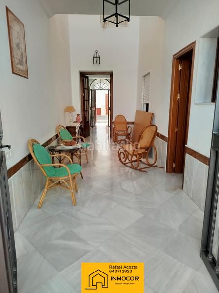 Foto bdb1f829-a009-48ce-b6ec-0ecd334d7eff. Casa adossada a calle beata 37 a Rubio (El)