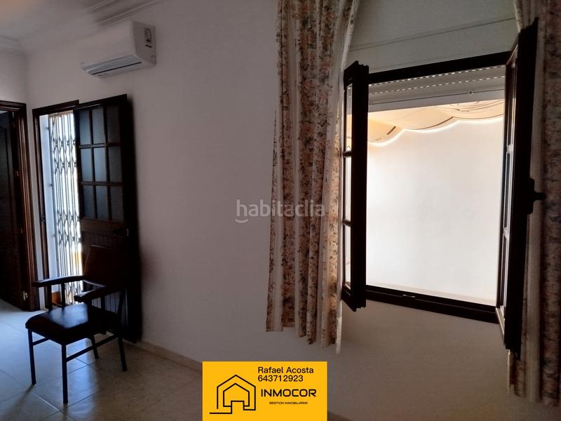 Foto c35d8956-acd1-4b6b-a5de-29b7950d7a7e. Casa adossada a calle beata 37 a Rubio (El)