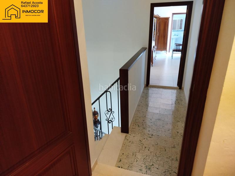 Foto c8553578-585e-4a1c-96e4-90951ae37165. Casa adossada a calle beata 37 a Rubio (El)