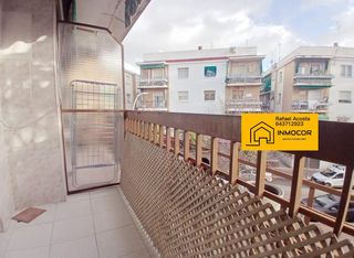 Piso en Calle escritor torquemada 9. � y si fuera el piso que estas buscando?