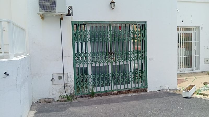 Foto 597ab4f6-4673-4137-869c-932c659e41c3. Miete büro in San Eugenio Alto Adeje