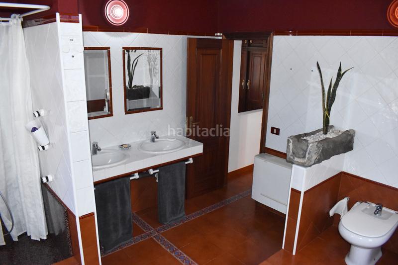 Foto 05c3aef2-bddf-44b3-a886-88b4b058cf53. Chalet in calle canto juan alonso 4 in Tamaimo - Arguayo Santiago del Teide