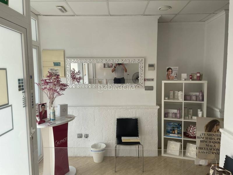 Foto 572cf70d-74d7-4488-85ef-0c6fa92320c5. Local comercial a El Cabanyal-El Canyamelar Valencia