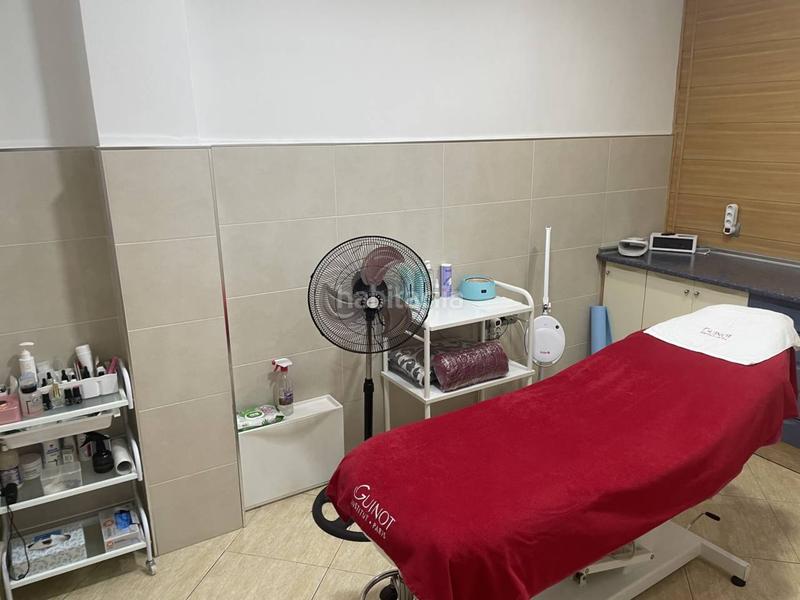 Foto ce5cf7d2-3db5-46b7-8be2-e648fd2ce267. Local comercial a El Cabanyal-El Canyamelar Valencia