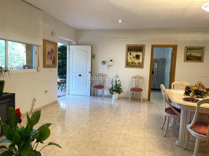 Foto 007708fe-02e2-4232-b2c3-3d425c1dd662. Xalet amb aparcament piscina a Godelleta