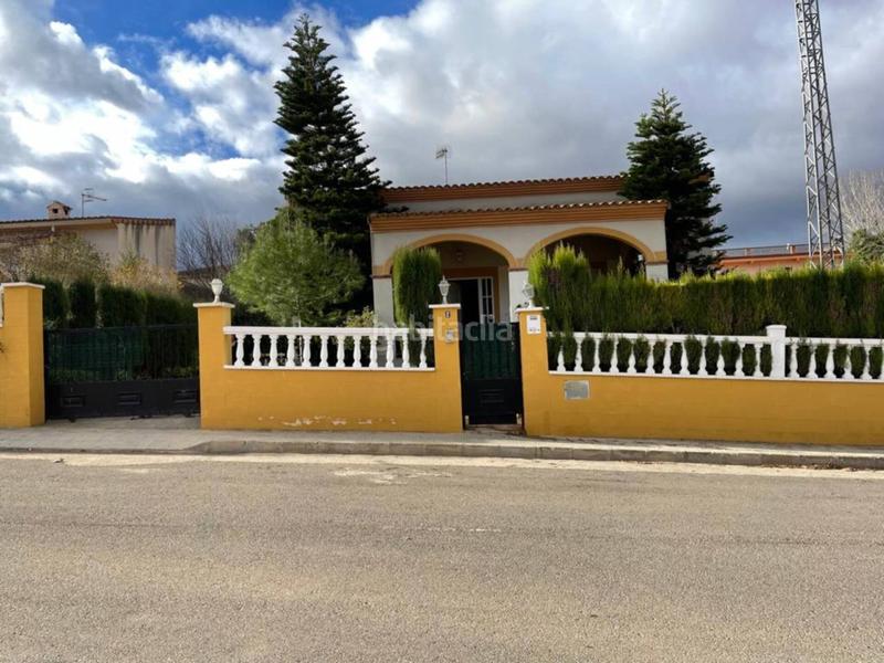 Foto 89ad107c-d024-4cb2-91af-04f9e42cb29c. Xalet amb aparcament piscina a Godelleta