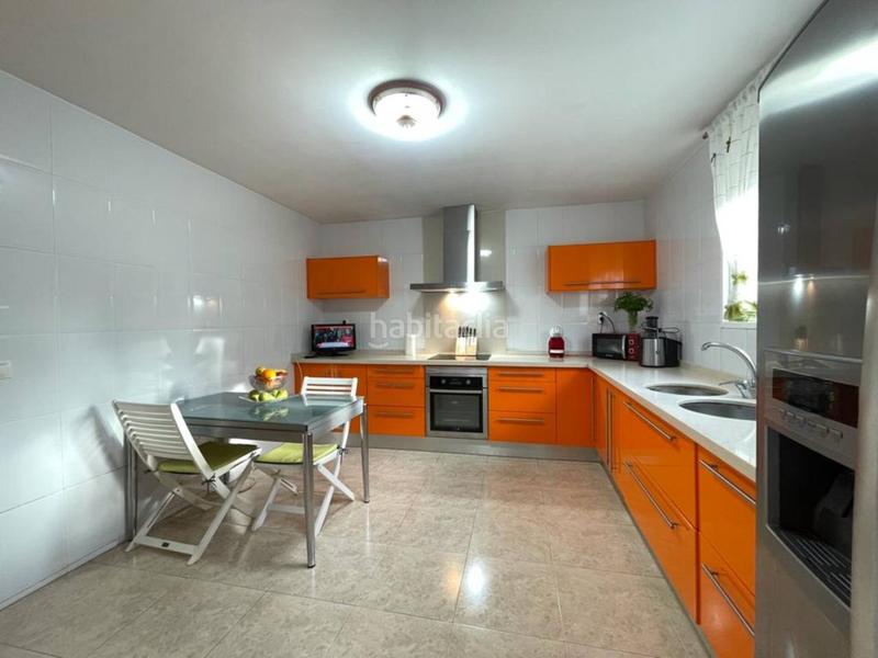 Foto a3eebef9-5a03-4f1e-9df3-3b05f55fecc0. Xalet amb aparcament piscina a Godelleta