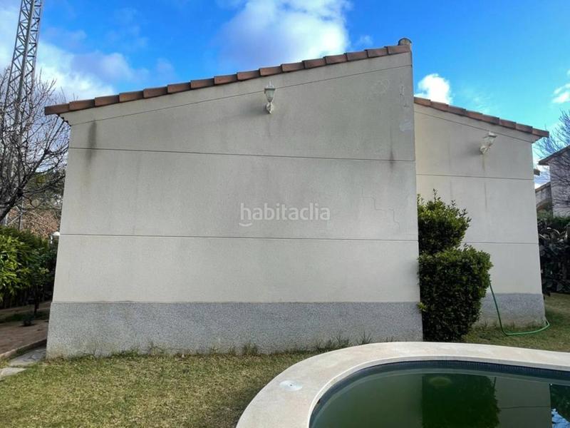 Foto b71024e5-a988-450e-b0ab-cf152e607621. Xalet amb aparcament piscina a Godelleta