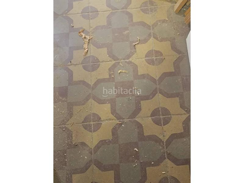 Foto 00b84c15-b1e0-4930-8f66-f00aff1d55ea. Casa aparellada a El Cabanyal-El Canyamelar Valencia