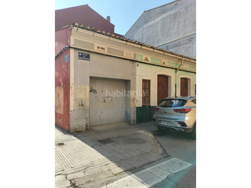 Foto 2d96cd28-7e4a-45a1-80db-05f6ed9a5268. Casa aparellada a El Cabanyal-El Canyamelar Valencia