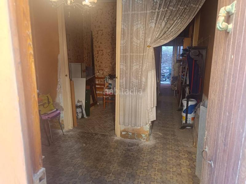 Foto ca76c399-03de-4a83-b531-42de79c5597e. Casa aparellada a El Cabanyal-El Canyamelar Valencia