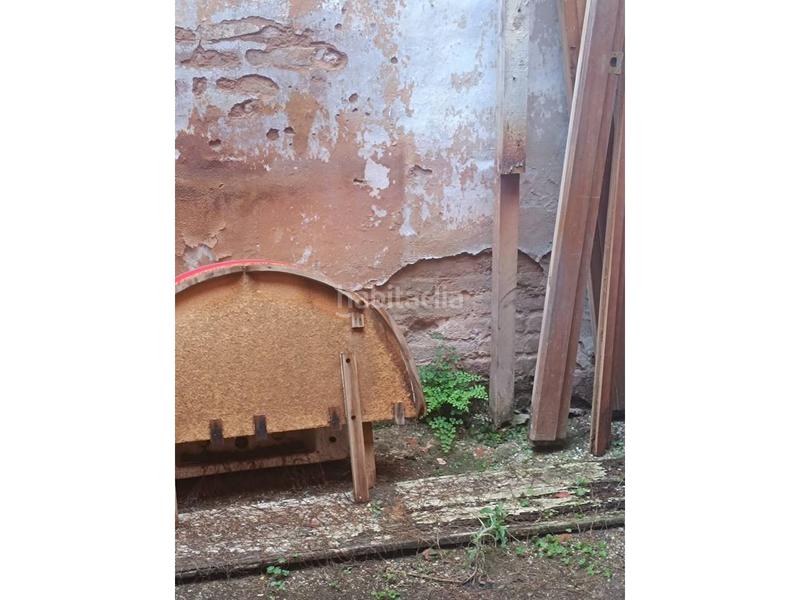 Foto e8da75e4-22e5-4ee8-b1a6-18df6a1b8d29. Casa aparellada a El Cabanyal-El Canyamelar Valencia