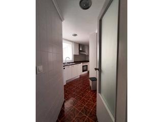 Pis  Calle yecla. Nmobiliaria serreria vende esta  fantastica vivienda en la zona