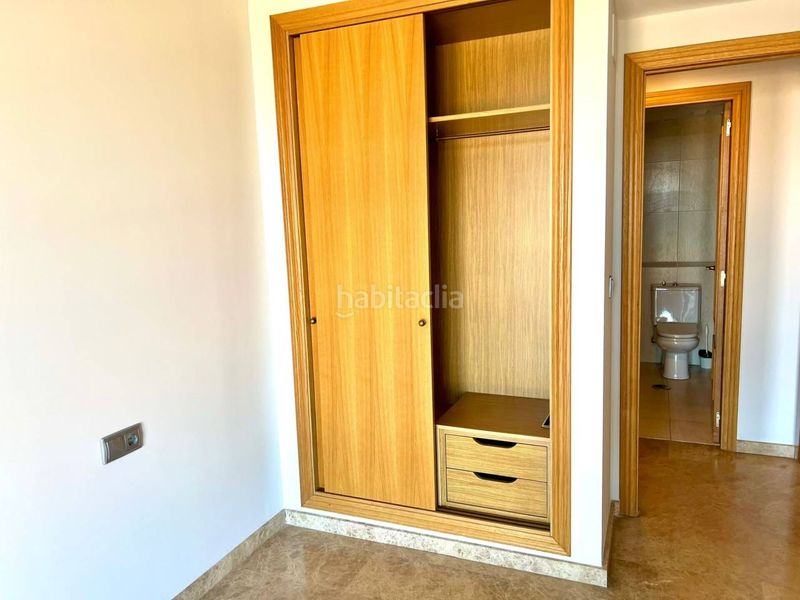 Foto 317001b3-b5c3-46cf-a690-95aed3845eea. Pis amb calefacció piscina a Penya-Roja - Avda. Francia Valencia