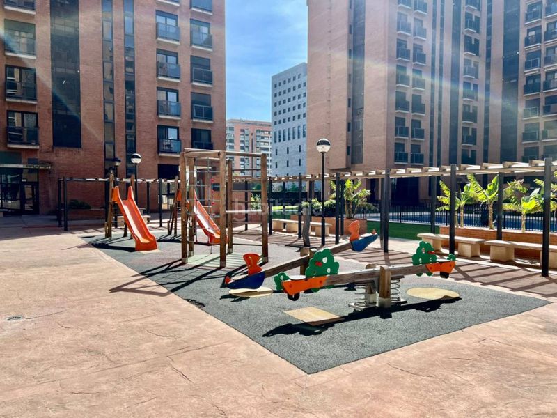 Foto 34d36013-12a5-466b-9dfd-c30ceb782c85. Pis amb calefacció piscina a Penya-Roja - Avda. Francia Valencia