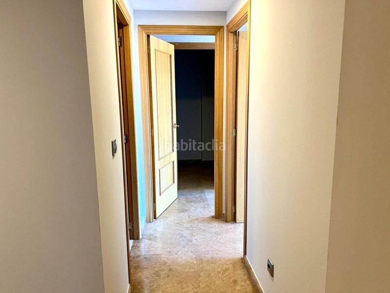 Foto b4082e49-5d5e-424a-9aa8-157e065cbd61. Pis amb calefacció piscina a Penya-Roja - Avda. Francia Valencia