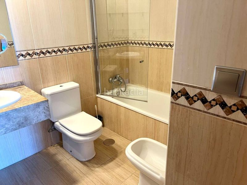 Foto da6d22e4-7589-4eee-9247-ebd7d03ab3c7. Pis amb calefacció piscina a Penya-Roja - Avda. Francia Valencia