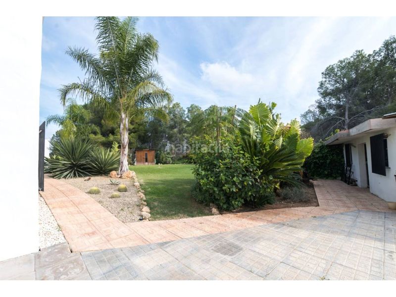 Foto 0beba49f-9236-49c9-ae2b-ec5717722e89. Masia amb piscina a Guadassuar