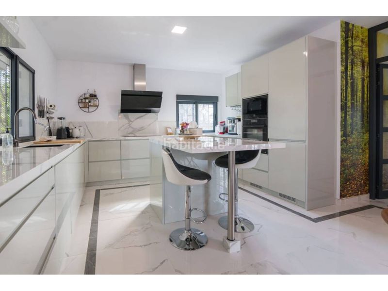 Foto 25f13ed1-79d2-430f-a5cc-1c4b1877f706. Masia amb piscina a Guadassuar