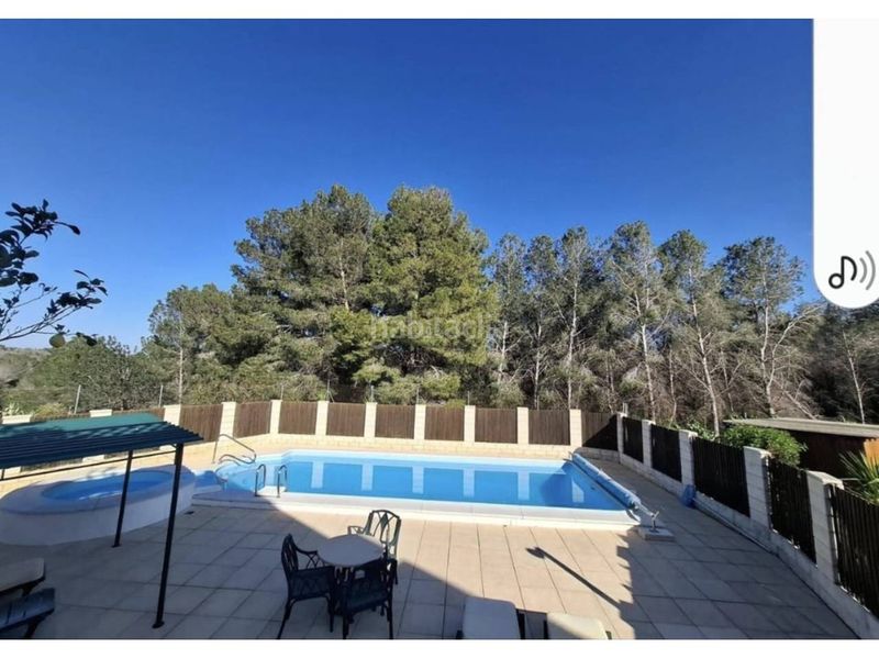 Foto 6bb76206-2a2d-4efa-9875-3d97add7cee1. Masia amb piscina a Guadassuar