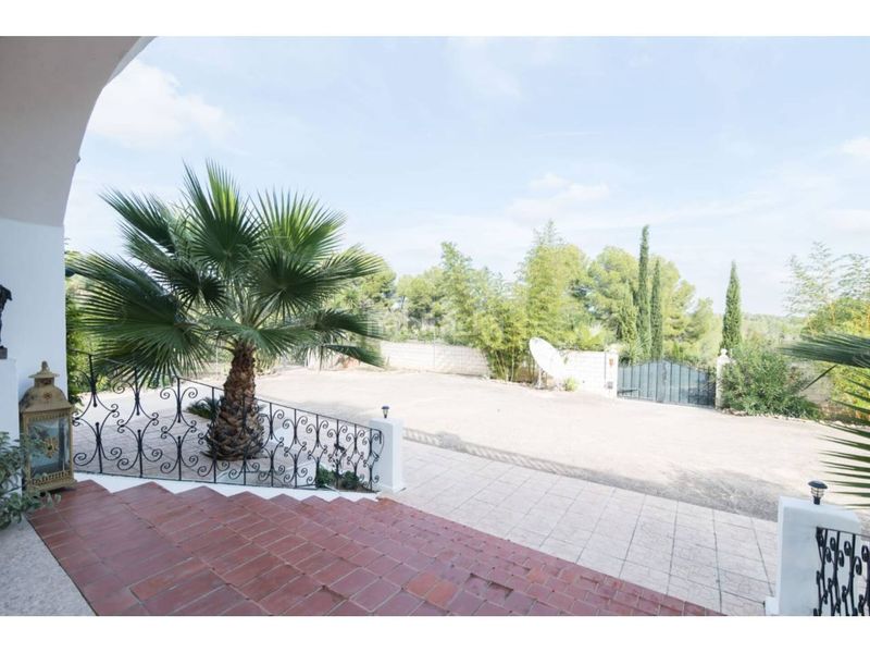 Foto faf851c2-5d25-4149-90b5-2460a34e4fe5. Masia amb piscina a Guadassuar