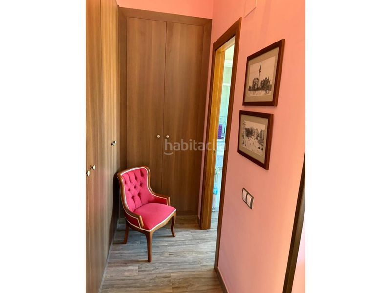Foto a01d4952-08f7-4ce6-858d-68e93e82941c. Casa adossada amb piscina a Godella