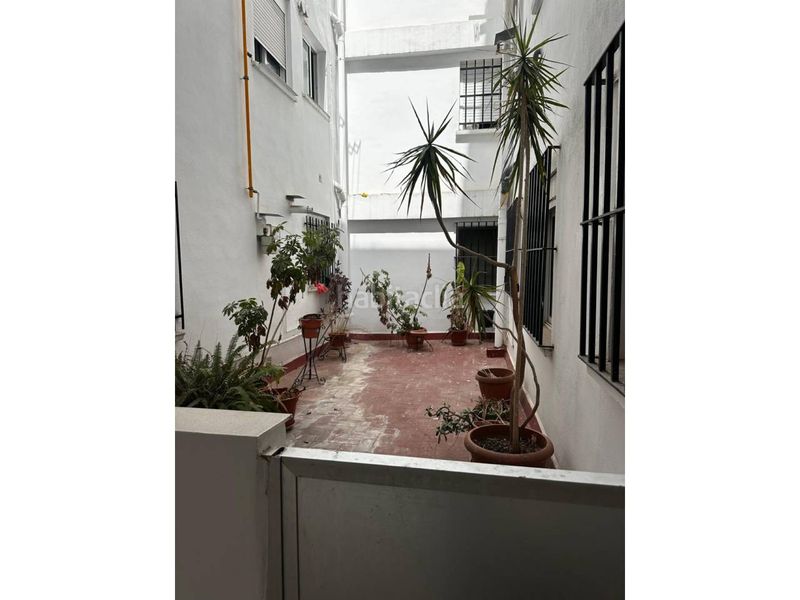 Foto f3b22f6f-9687-4c49-a6e4-f794d184b240. Pis a Barrio Benicalap Valencia