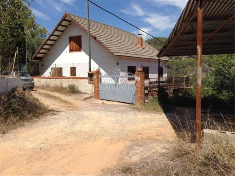 Foto b996d963-ccbd-425a-8afc-3fce0546776f. Casa a Eslida