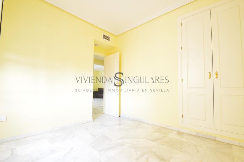 Foto 4facd0f5-c45a-496e-8ee3-95b1f81473f1. Pis amb calefacció aparcament piscina a colores - entreparques Sevilla