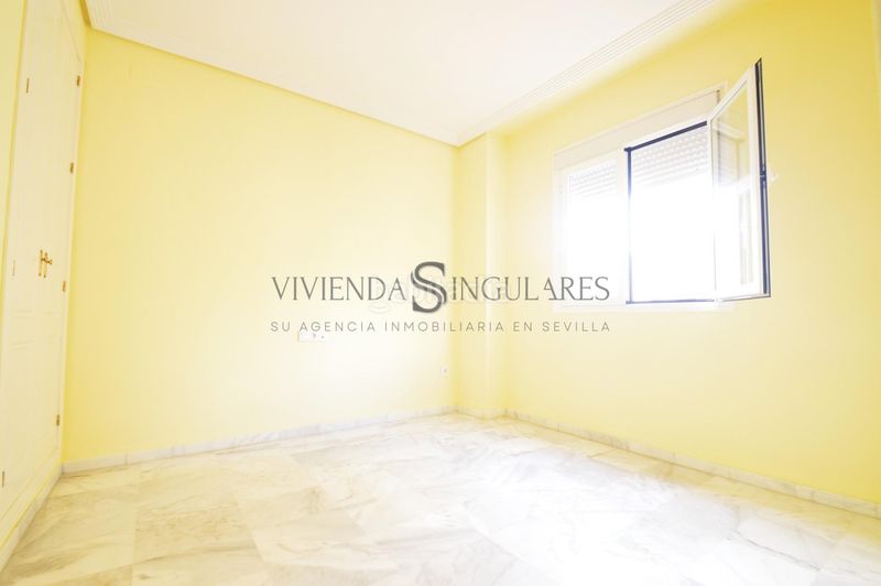 Foto 883fc8d0-6776-4953-8521-63064789412c. Pis amb calefacció aparcament piscina a colores - entreparques Sevilla