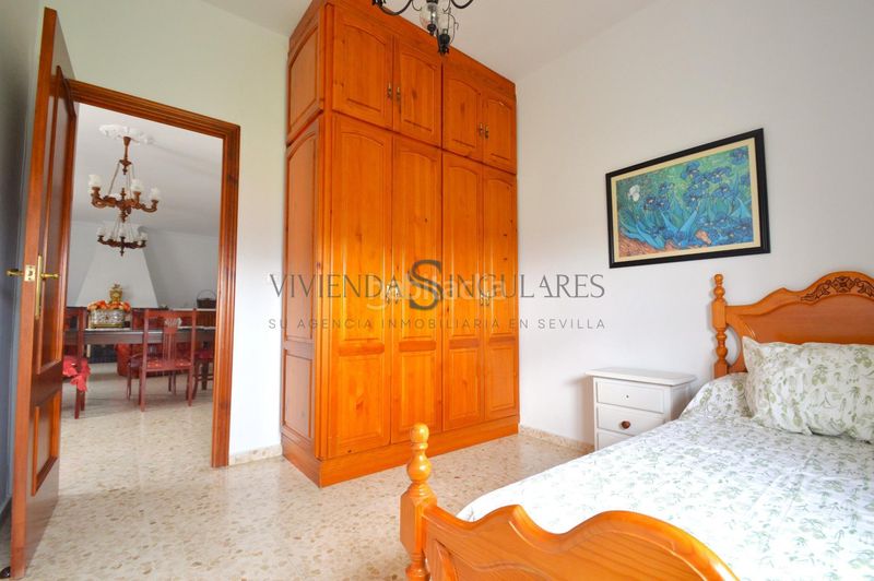 Foto 37cb62c2-0482-4133-9f15-e48fbe454844. Casa adossada amb aparcament a Las Pajanosas Guillena