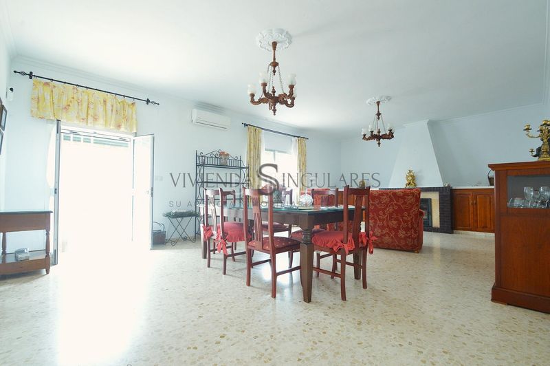 Foto 54ad5058-655d-4384-972a-3ecd172898fd. Casa adossada amb aparcament a Las Pajanosas Guillena