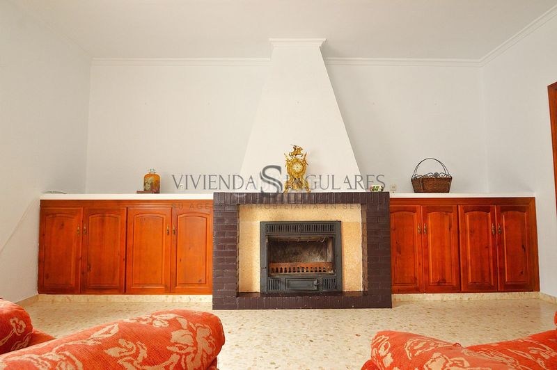 Foto e249217c-0bc1-487f-b092-e11f067b3942. Casa adossada amb aparcament a Las Pajanosas Guillena