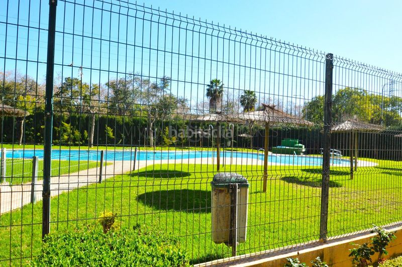 Foto 6ce66a9a-de3f-4dcb-9b31-6e3534b5e224. Pis amb aparcament piscina a Parque Atlántico- San Matías Sevilla