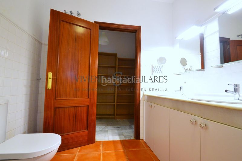Foto ee2c087b-1a73-44a5-8692-5cb892c3ff81. Pis a San Vicente Sevilla