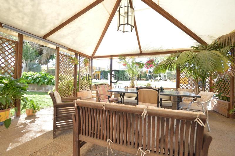 Foto 8edb1370-54eb-4459-9daf-e63d8f428341. Chalet villa en alcalá de guadaíra en Oromana Alcalá de Guadaira