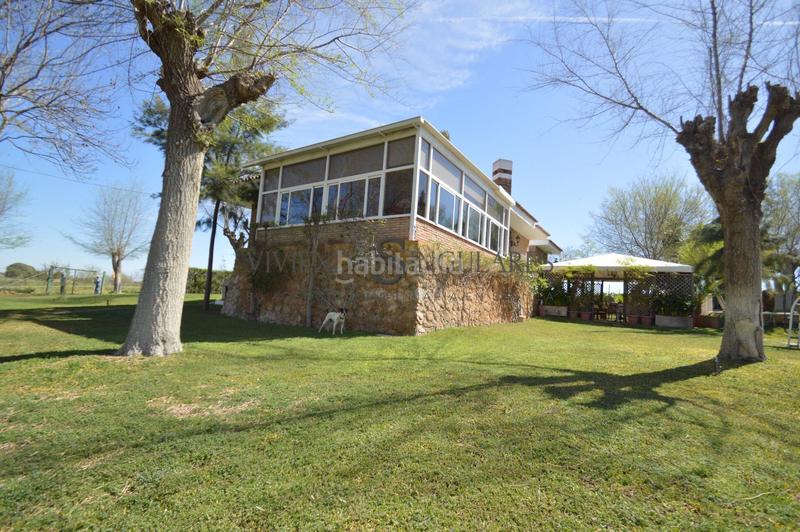 Foto b2c03b4f-37c1-4c5d-8027-2bfba8a4822d. Chalet villa en alcalá de guadaíra en Oromana Alcalá de Guadaira